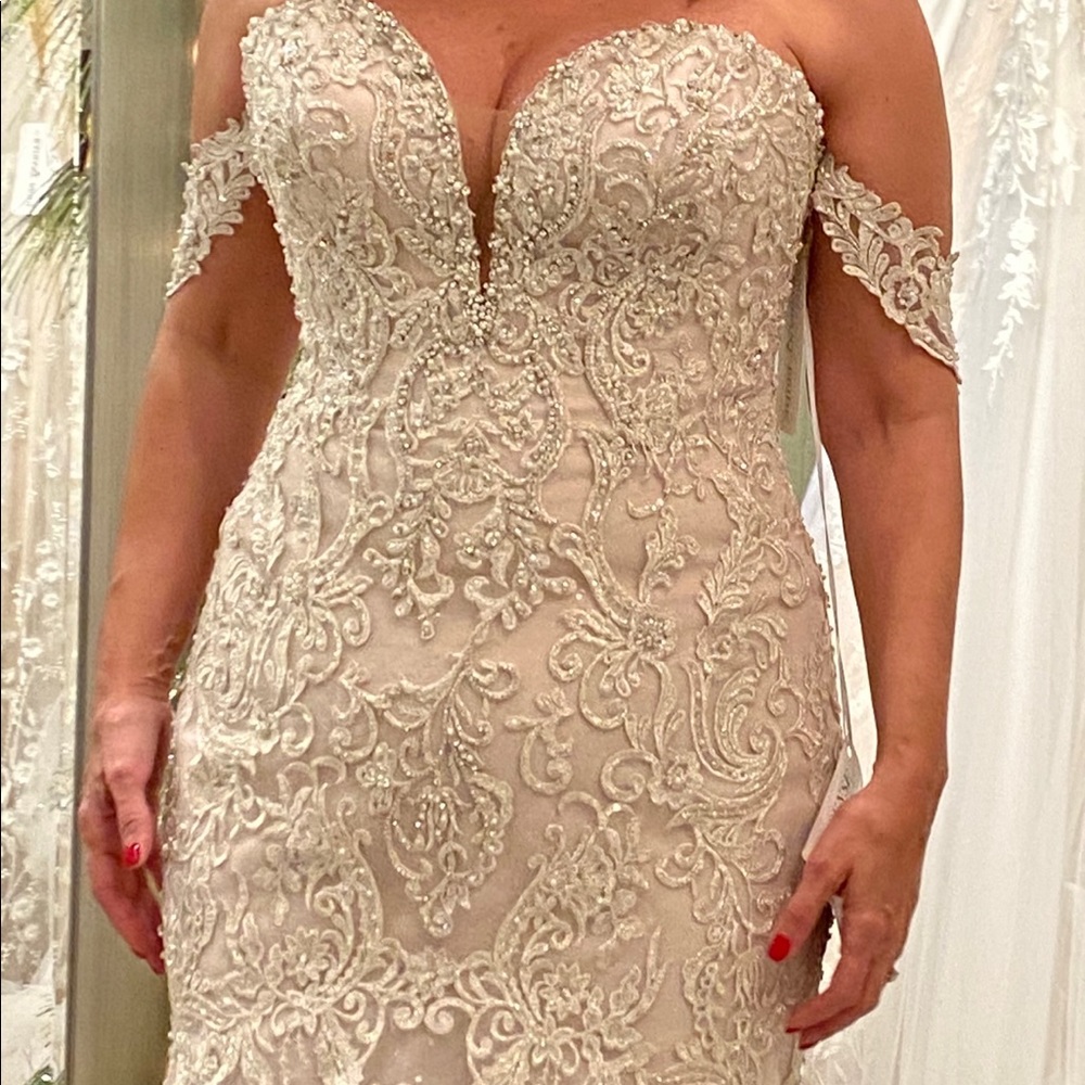 Essence of Australia Bridal gown